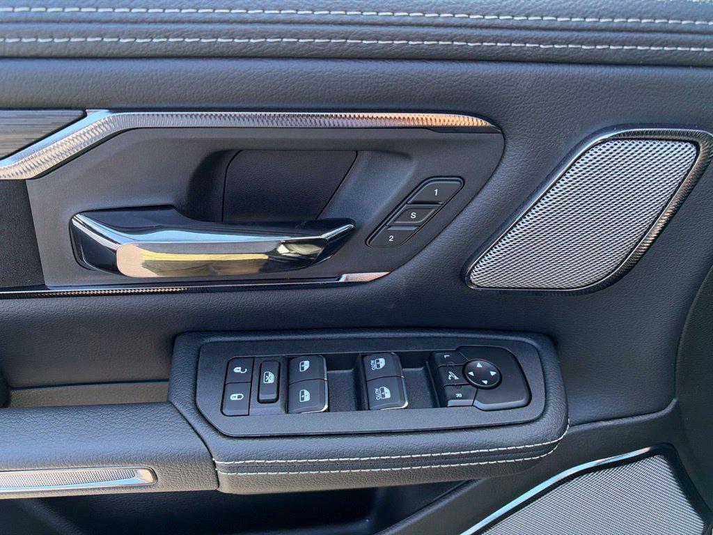 2027 RAM 1500 REBEL — фото 8