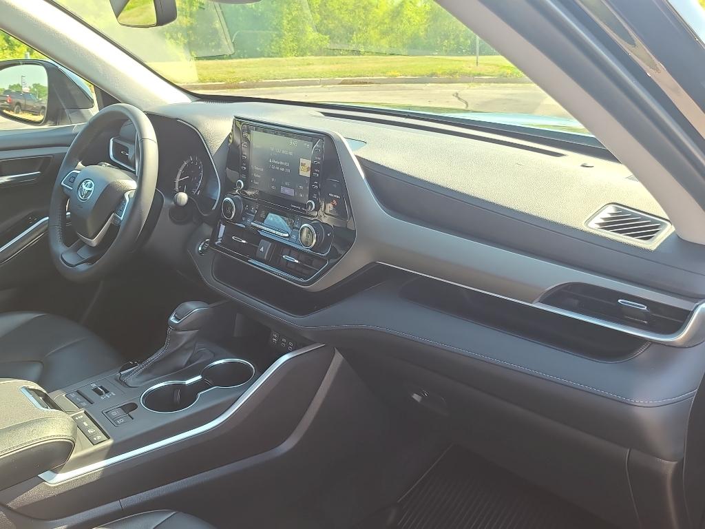 2022 Toyota HIGHLANDER XLE — миниатюра 29