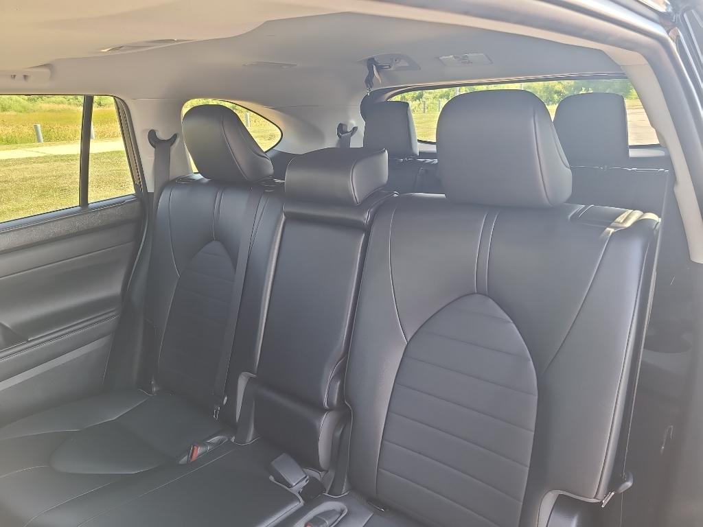 2022 Toyota HIGHLANDER XLE — миниатюра 37