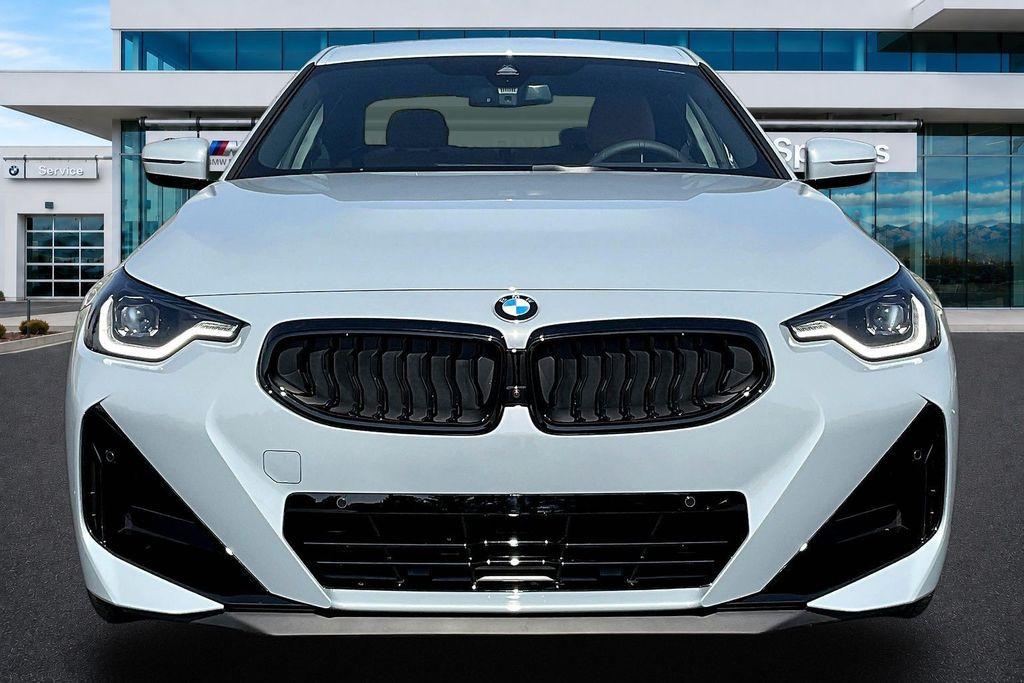 صورة مصغرة 2 لـ 2026 BMW 230 I XDRIVE