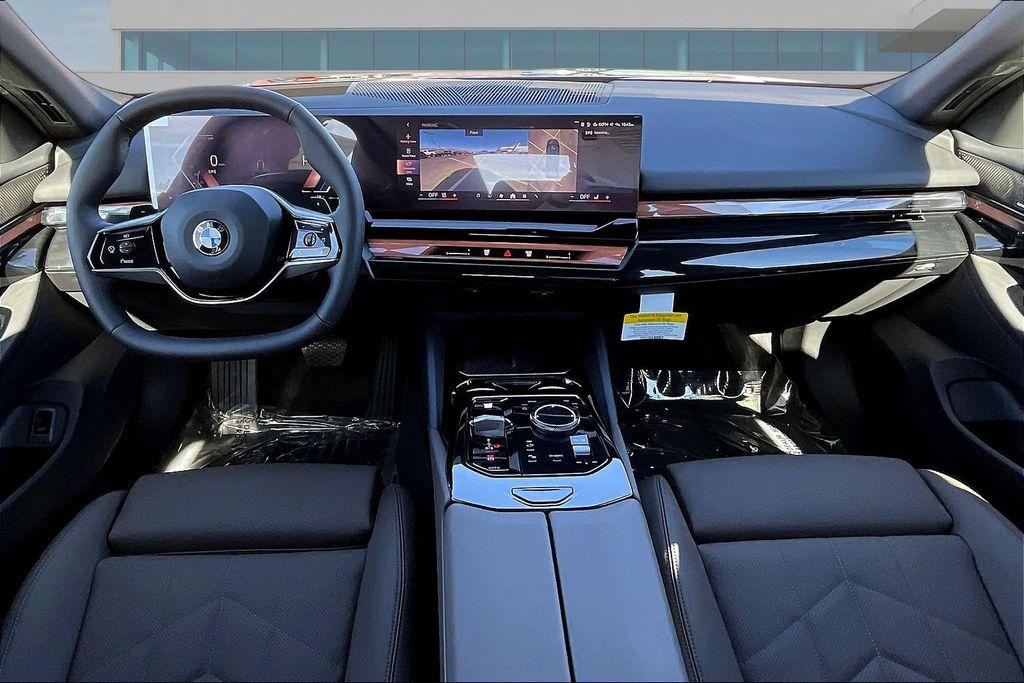 صورة 5 لـ 2026 BMW 530 I XDRIVE