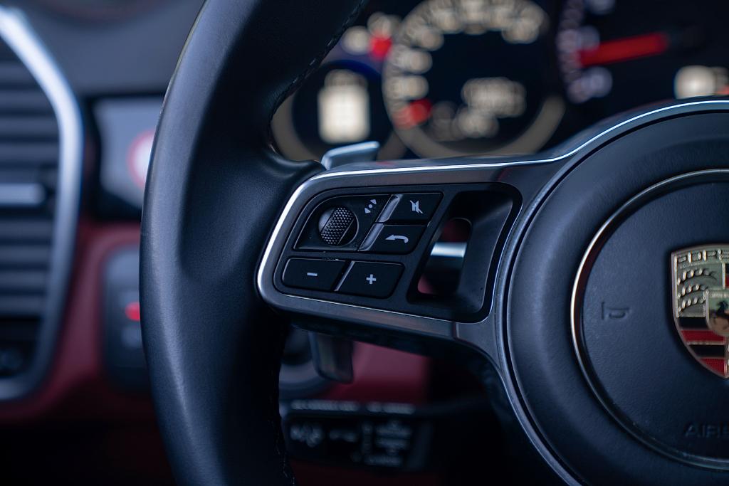 PORSCHE CAYENNE - 7