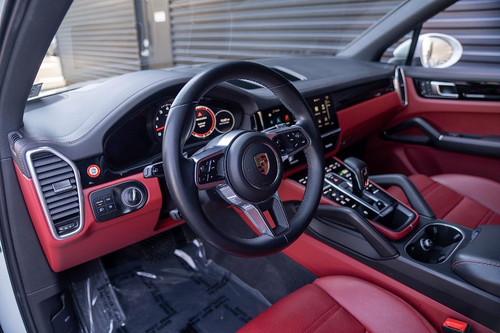 PORSCHE CAYENNE - 4