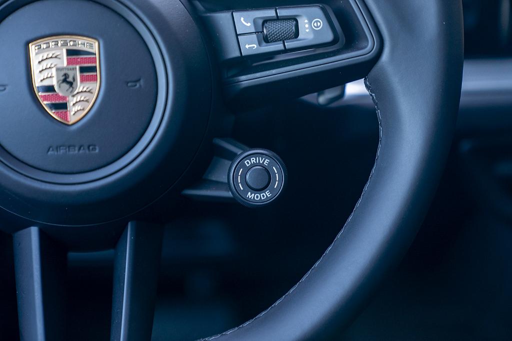 صورة مصغرة 9 لـ 2025 Porsche CAYENNE AWD