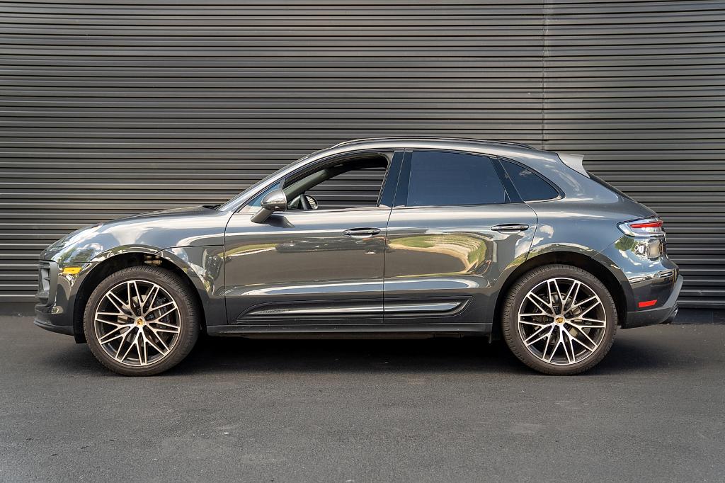 صورة 2 لـ 2026 Porsche MACAN T