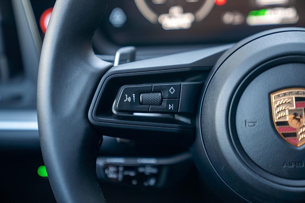 PORSCHE CAYENNE - 7