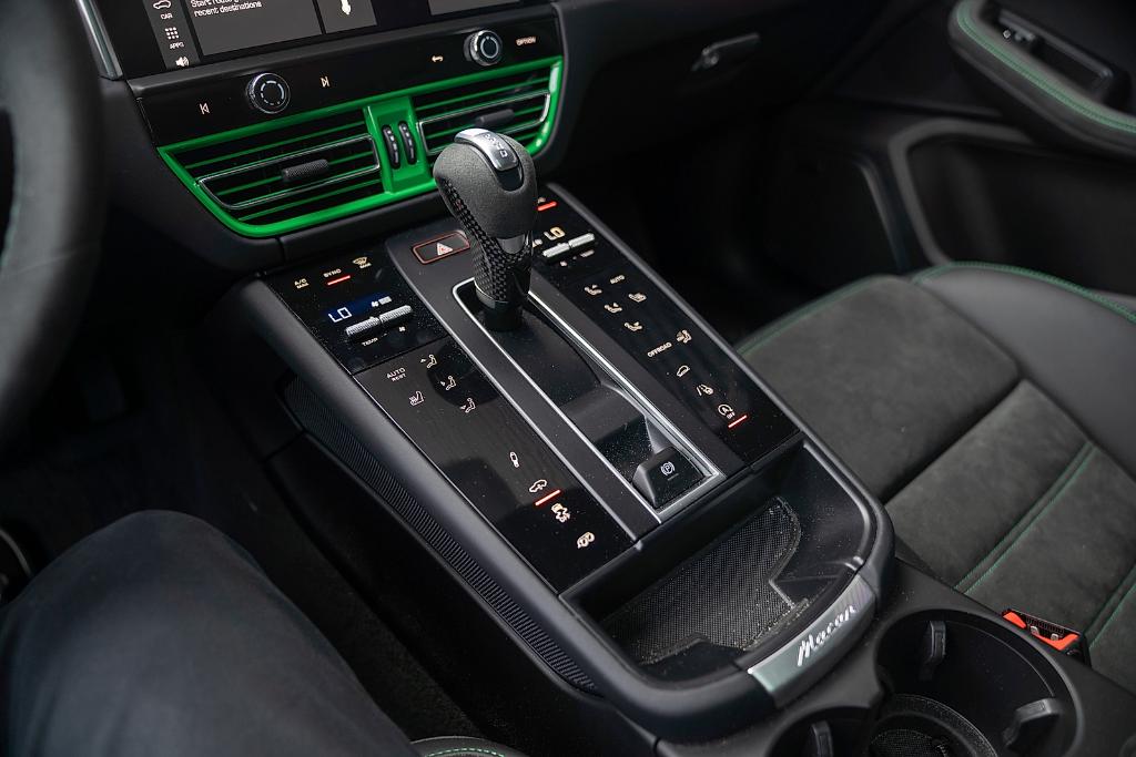 صورة مصغرة 14 لـ 2023 Porsche MACAN GTS
