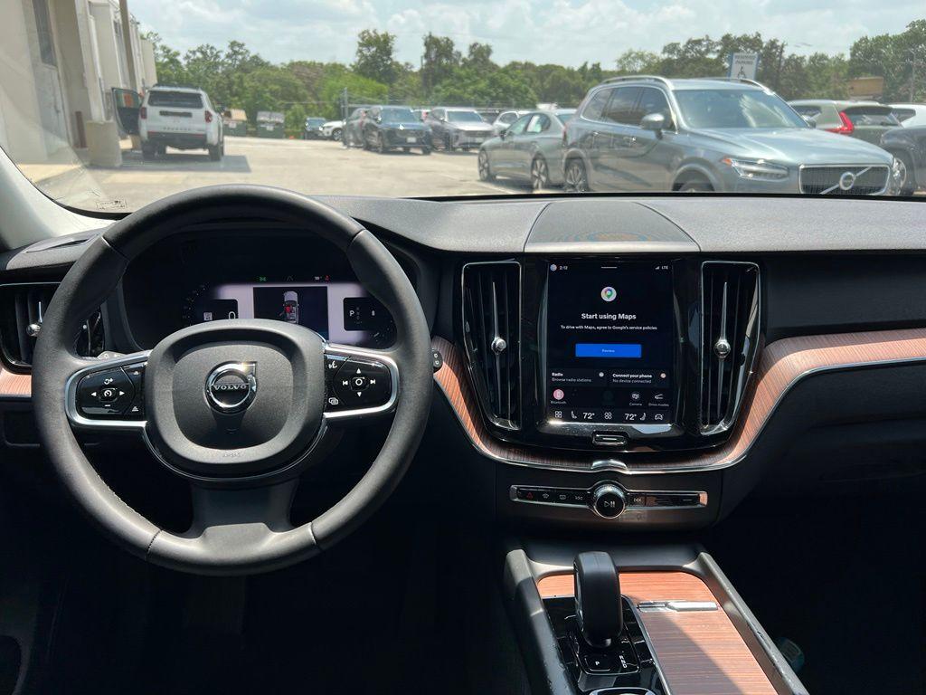 2024 Volvo XC60 B5 PLUS DARK THEME 照片 16