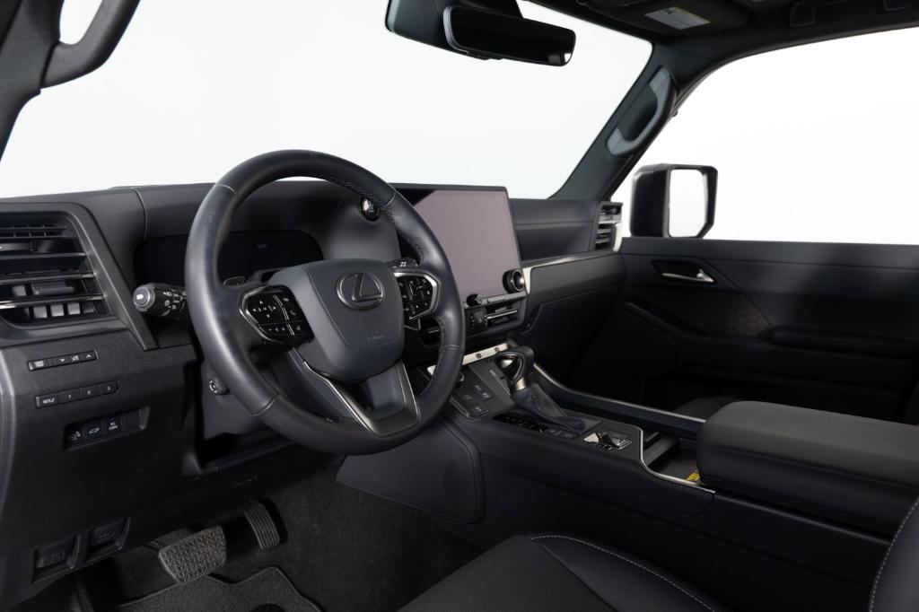 صورة مصغرة 13 لـ 2025 Lexus GX 550 PREMIUM+