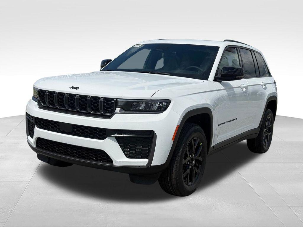 New 2026 Jeep Grand Cherokee Laredo