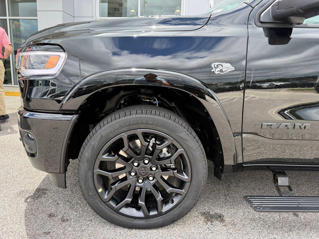 صورة مصغرة 24 لـ 2026 RAM 1500 LIMITED
