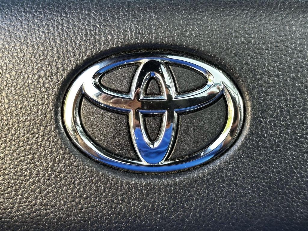 صورة مصغرة 30 لـ 2025 Toyota SEQUOIA LIMITED