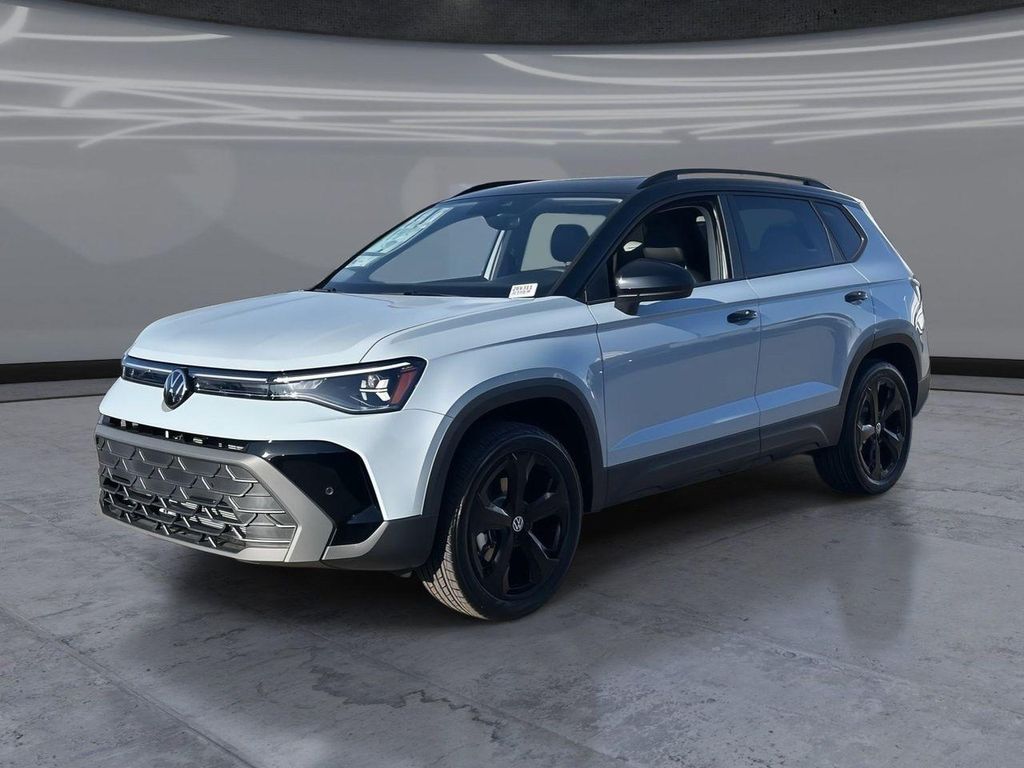 New 2026 Volkswagen Taos SE Black