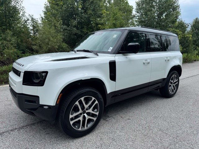 New 2026 Land Rover Defender X-Dynamic SE