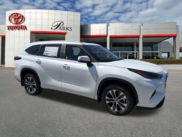 New 2026 Toyota Highlander XLE