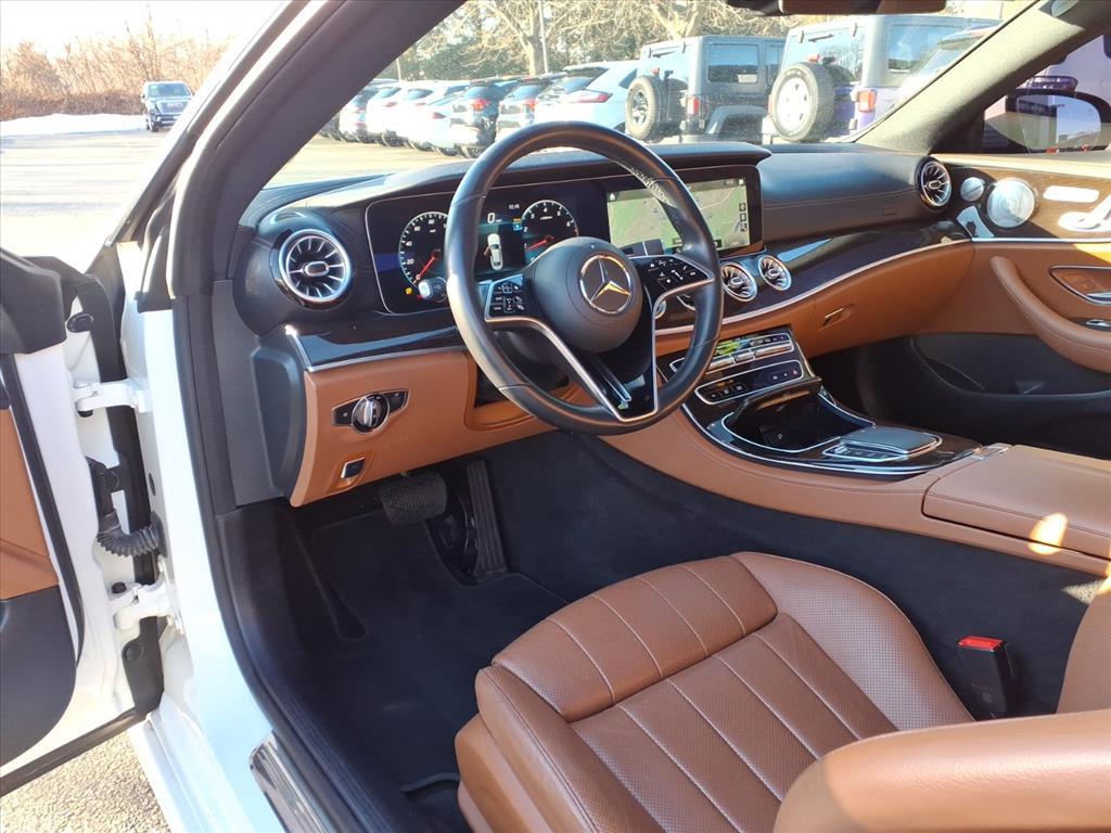 MERCEDES-BENZ E-CLASS - 9