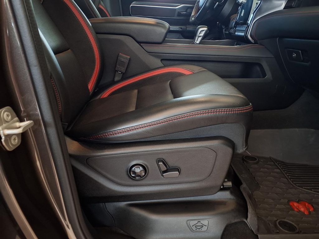 صورة مصغرة 32 لـ 2024 RAM 1500 TRX