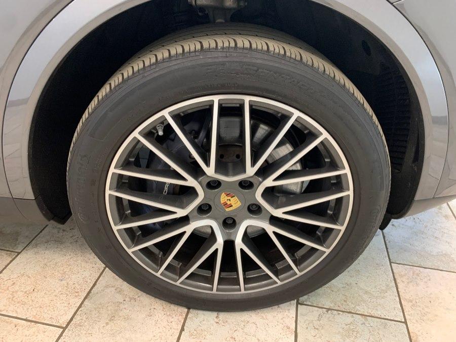 PORSCHE CAYENNE - 9