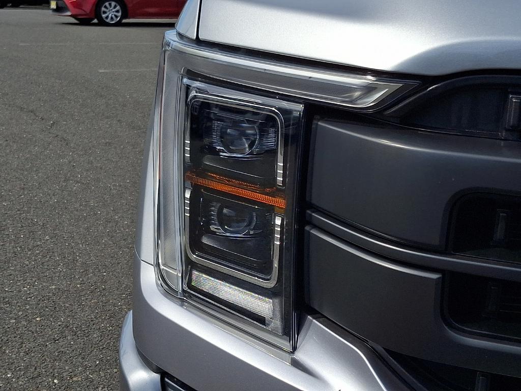 FORD F-150 LARIAT - 9