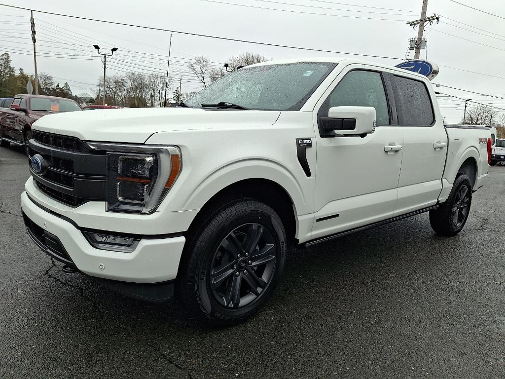 2023 FORD F-150 LARIAT photo 3