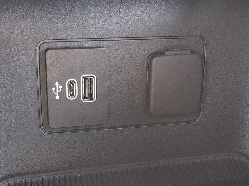 2026 FORD EXPLORER TREMOR 缩略图 16