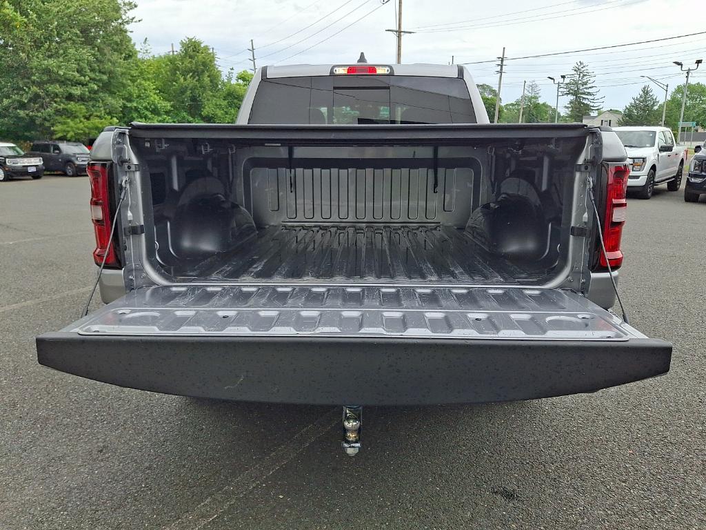 2025 RAM 1500 TRADESMAN thumbnail 29