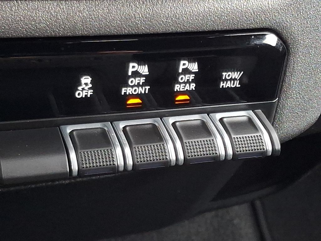2025 RAM 1500 TRADESMAN thumbnail 24