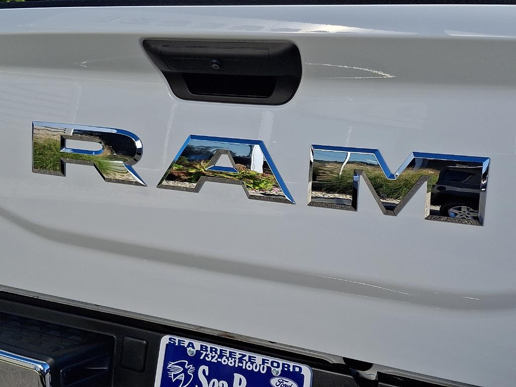 صورة مصغرة 30 لـ 2026 RAM 2500 BIG HORN