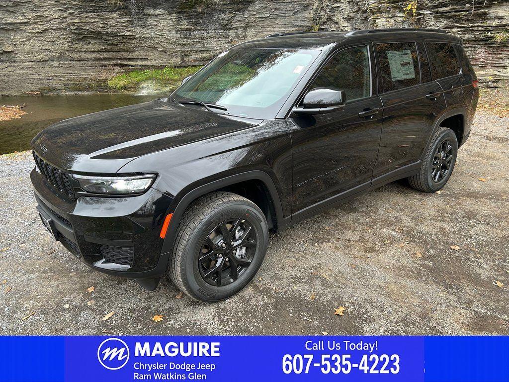 New 2025 Jeep Grand Cherokee L Laredo