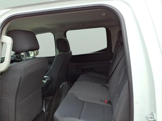 TOYOTA TUNDRA - 8