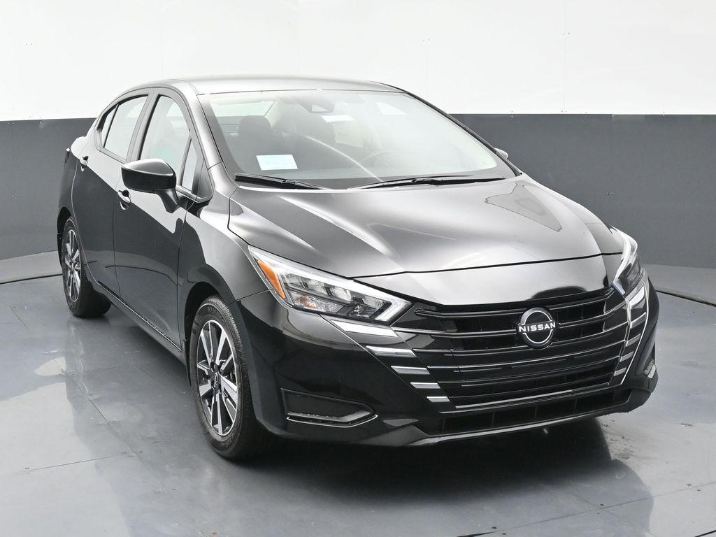 New 2025 Nissan Versa 1.6 SV