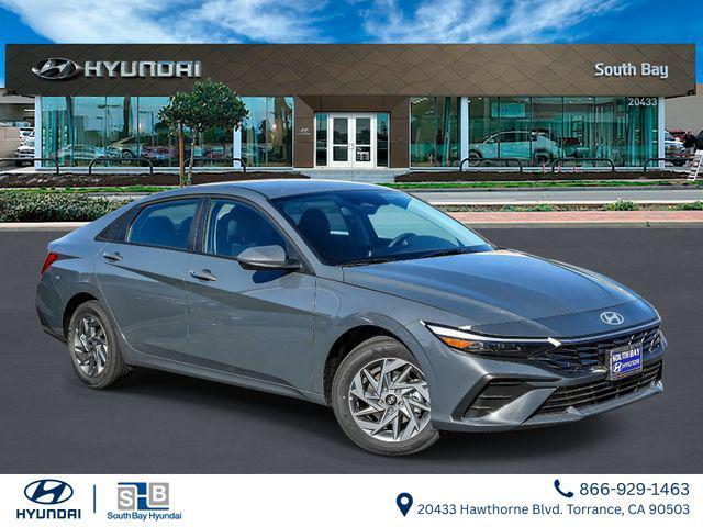 New 2026 Hyundai ELANTRA HEV Blue