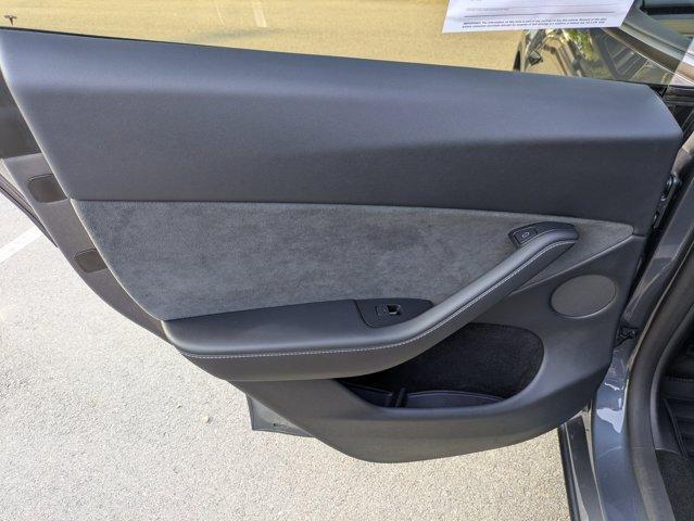 صورة مصغرة 27 لـ 2023 Tesla MODEL Y LONG RANGE