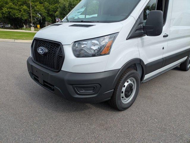 صورة 9 لـ 2026 FORD TRANSIT-250 BASE