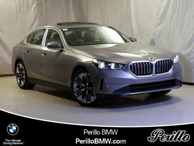 New 2026 BMW 530 i xDrive
