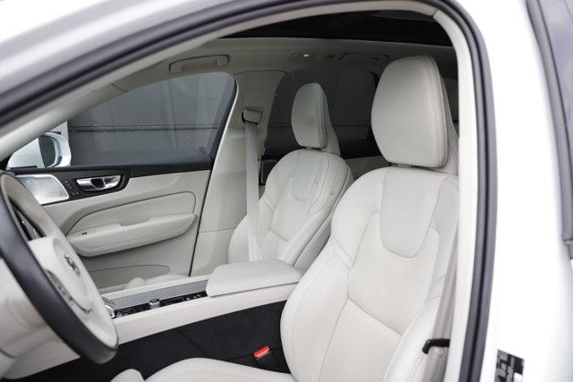 2023 Volvo XC60 RECHARGE PLUG-IN HYBRID T8 ULTIMATE BRIGHT TH — миниатюра 19