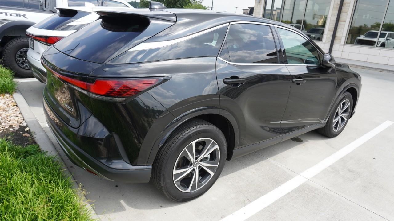 صورة 5 لـ 2025 Lexus RX 350 PREMIUM