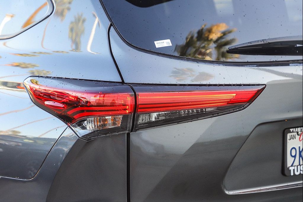 2023 Toyota HIGHLANDER XSE 照片 9