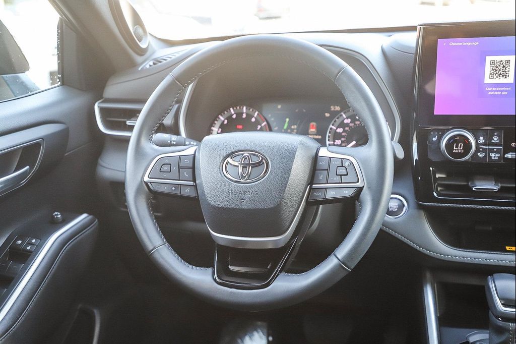 2023 Toyota HIGHLANDER XSE 缩略图 15