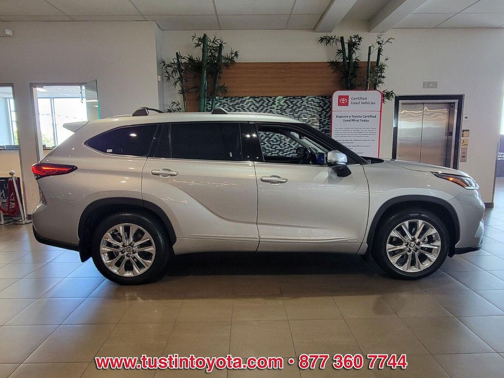 TOYOTA HIGHLANDER - 3