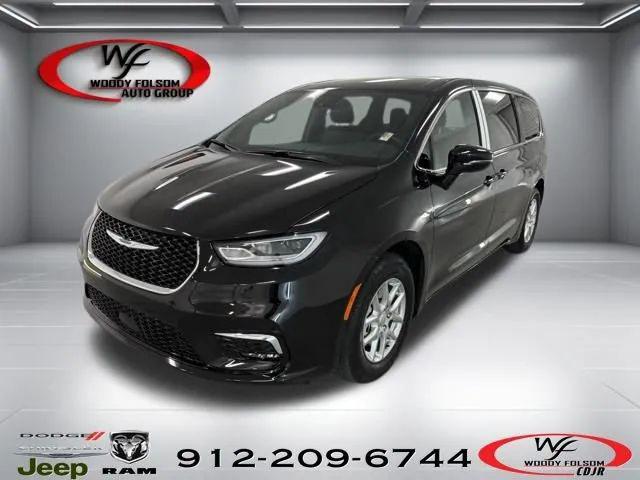 New 2026 Chrysler Pacifica L