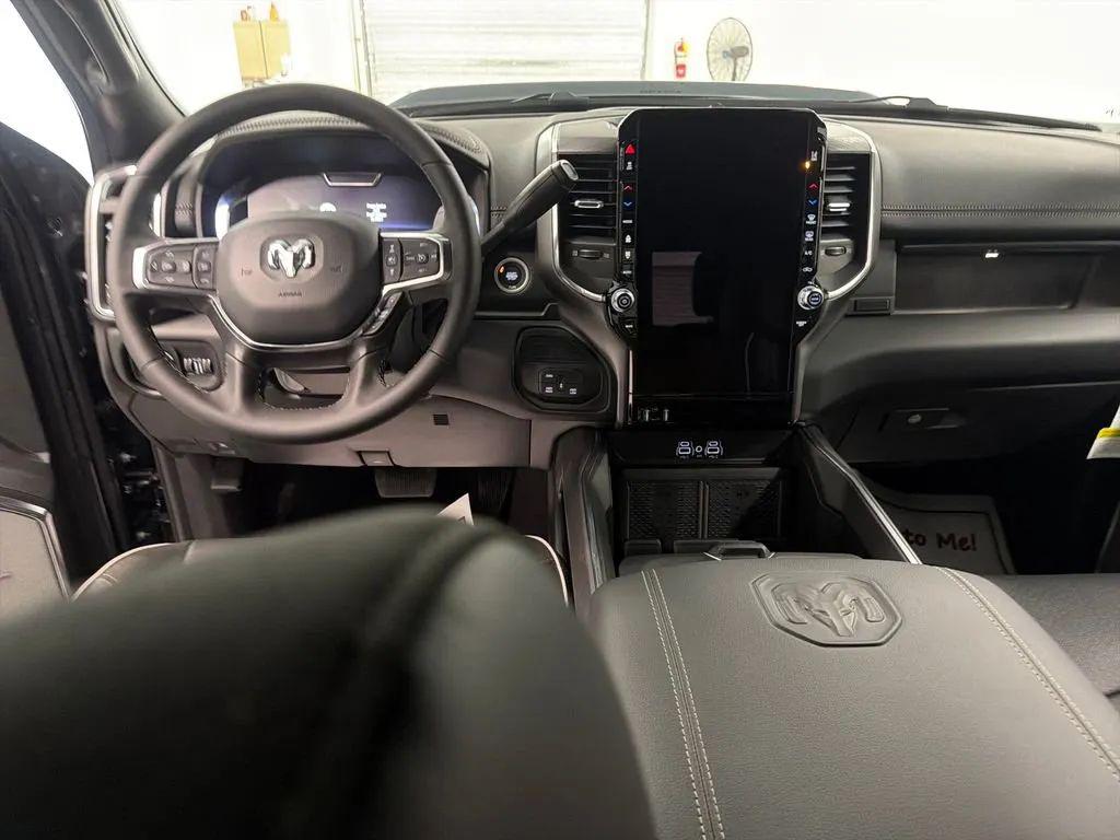 صورة مصغرة 13 لـ 2026 RAM 2500 LARAMIE CREW CAB 4X4 6'4' BOX