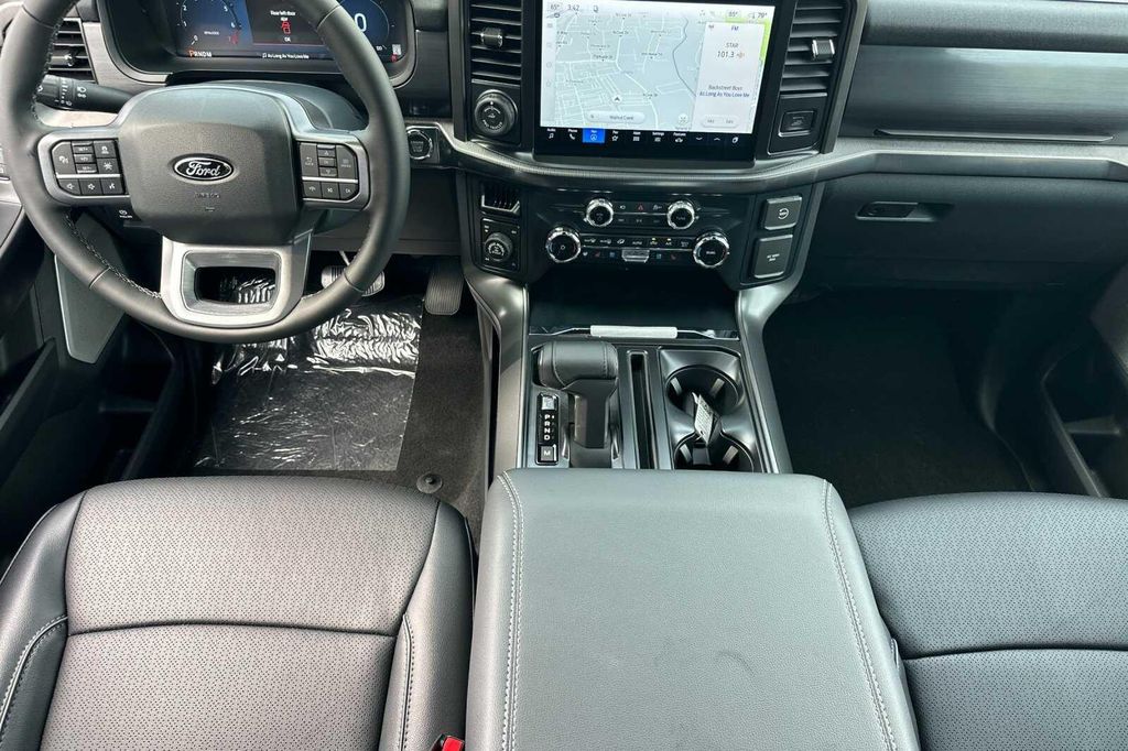 FORD F-150 LARIAT - 10
