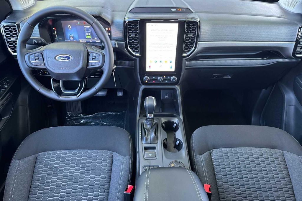 صورة 10 لـ 2026 FORD RANGER XLT