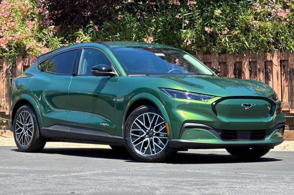 صورة 2 لـ 2026 FORD MUSTANG MACH-E PREMIUM