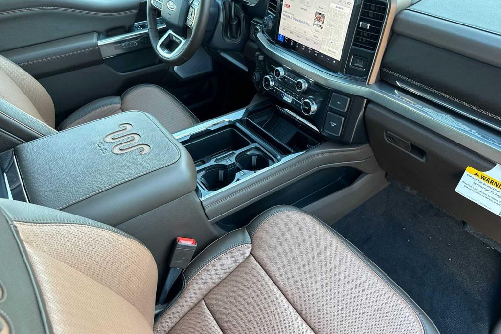 2026 FORD F-350 KING RANCH — миниатюра 12