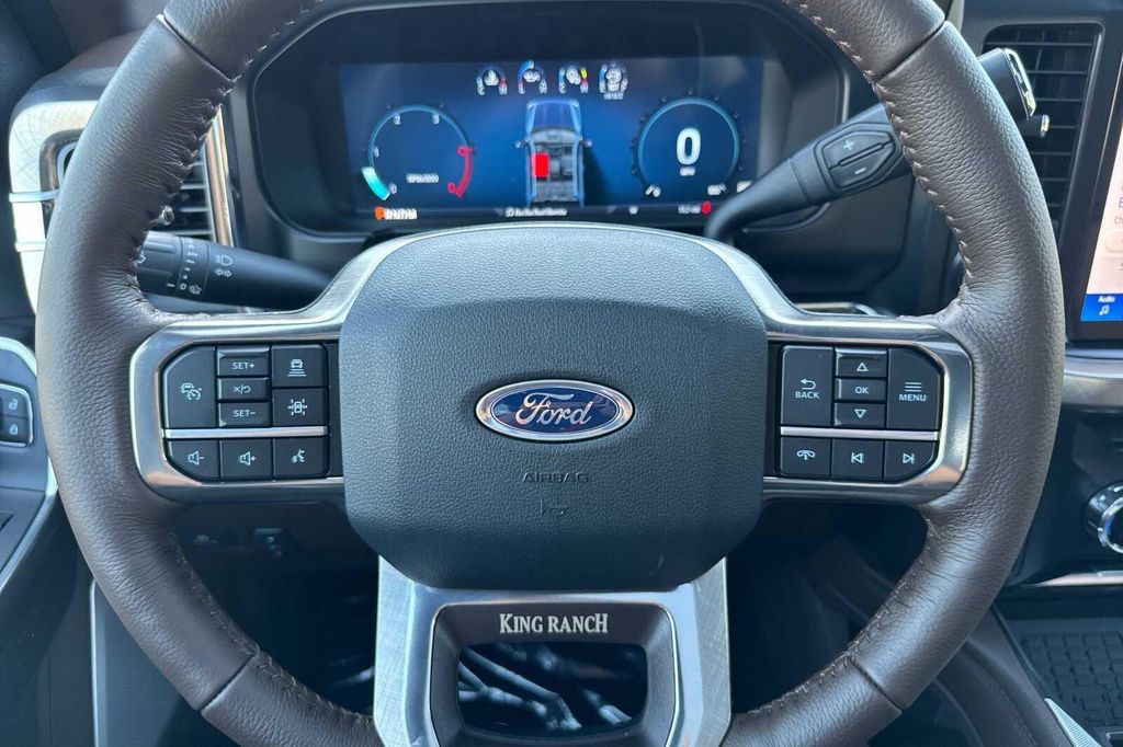 2026 FORD F-350 KING RANCH — миниатюра 20