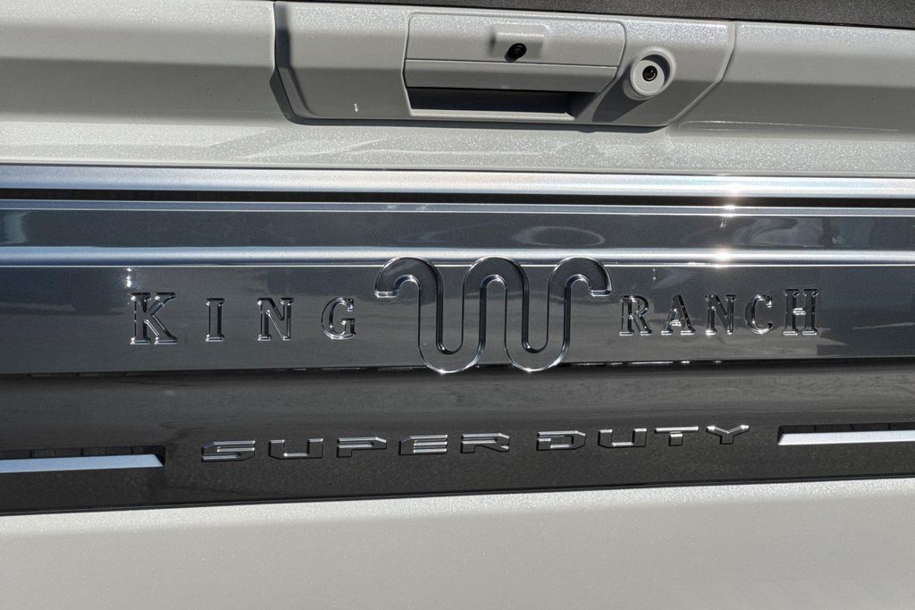 2026 FORD F-350 KING RANCH — миниатюра 23