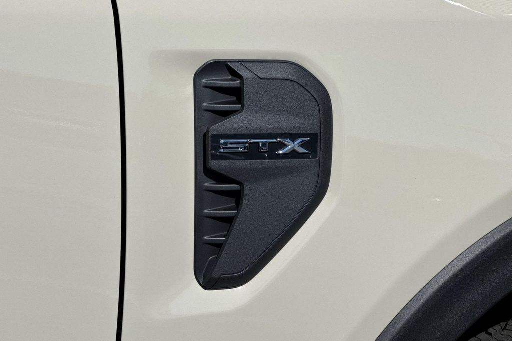 صورة مصغرة 18 لـ 2026 FORD RANGER XL