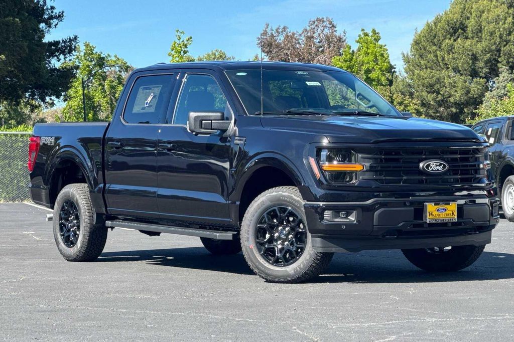 2026 FORD F-150 XLT — фото 2